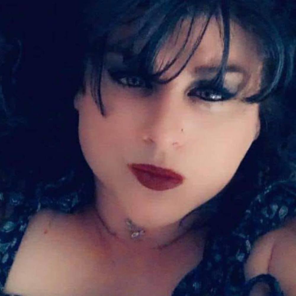 Meet your Posher, Lorrie